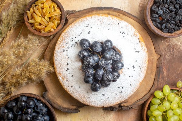 Descubra os incríveis benefícios do resveratrol, um poderoso antioxidante encontrado em uvas e vinho tinto. Aprenda como ele pode promover saúde, bem-estar e longevidade.