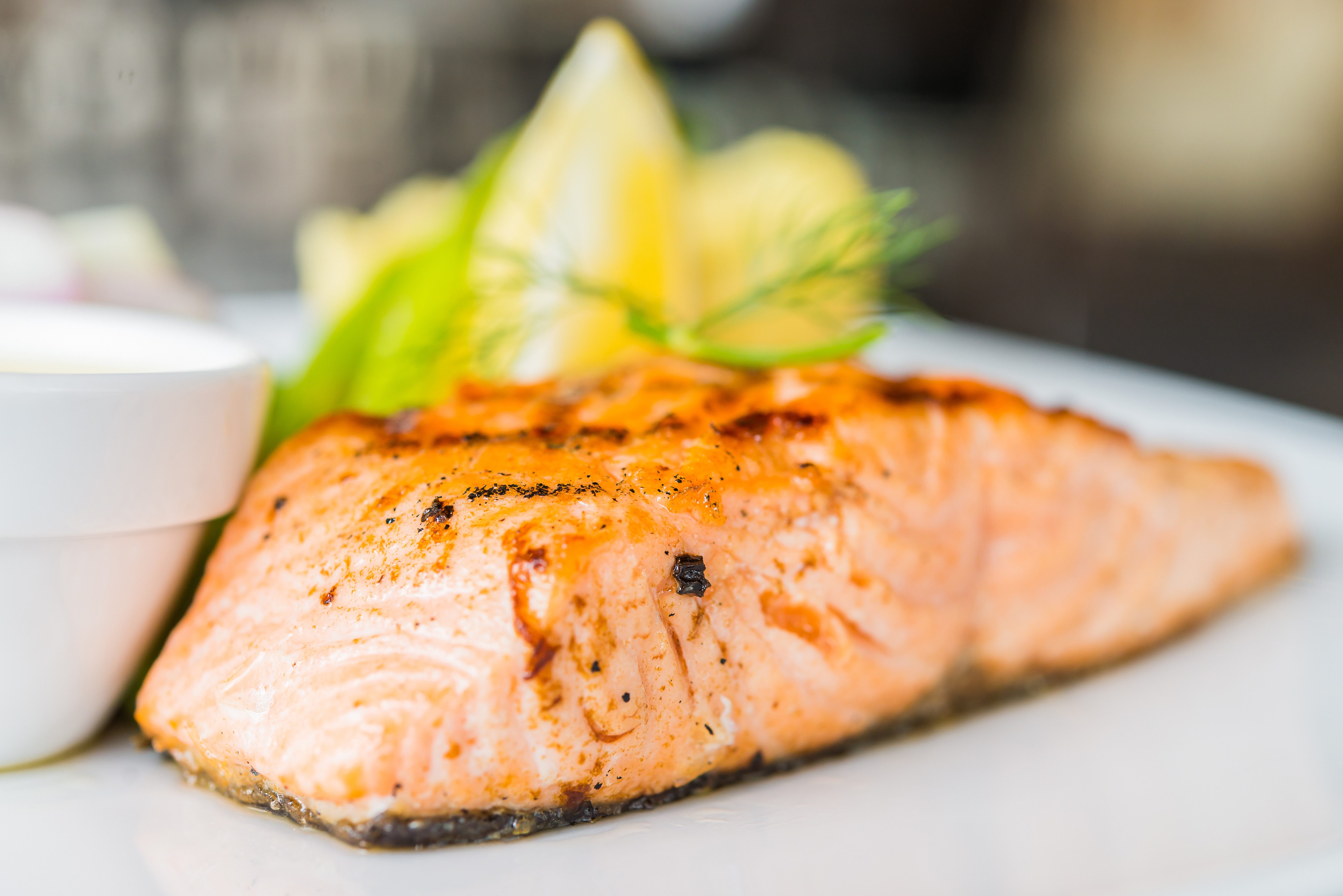 Almoço para emagrecer: confira um cardápio saudável sem glúten, laticínios e açúcar que ajuda na perda de peso de forma eficaz e deliciosa.