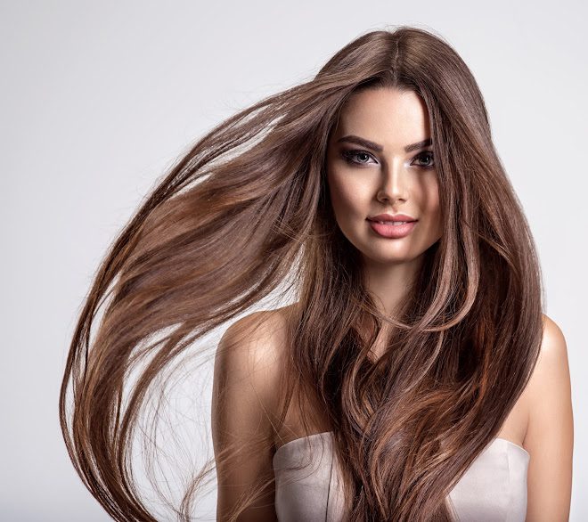 Hidratação que alisa: descubra tratamentos eficazes para um cabelo liso e saudável sem danos. Transforme seus fios hoje!