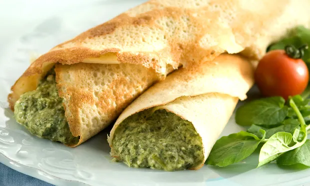 Nossa Panqueca Vegana de Espinafre é perfeita para qualquer refeição do dia, trazendo uma combinação irresistível de sabores e nutrientes.