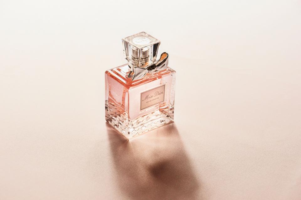 Amouage cresce no luxo de fragrâncias apostando em tempo, raridade e narrativa